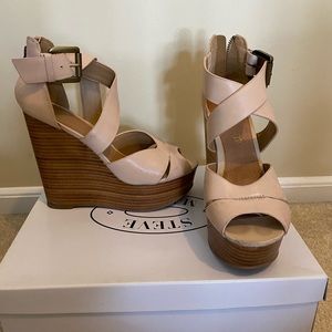 Aldo wedges with buckle cris cross strap
